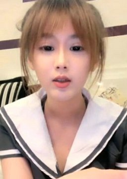 高颜质学生妹子在镜头前面穿着高跟鞋抽肏假屌~好看死了!