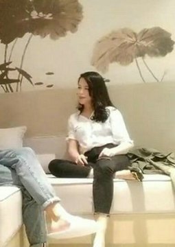 约了个少妇直播啪啪沙发上扣逼69互舔大力猛操非常诱人