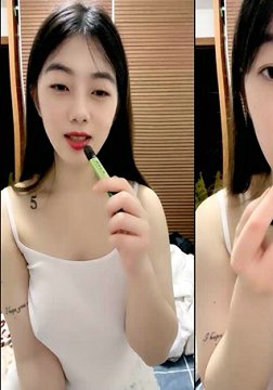 七彩主播--幼校老师 :极品在校大奶老师~B粉嫩啊~爱了爱了,校园清纯,回家露大淫屄,判若两人!