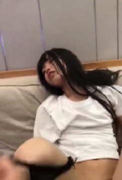 【独家】很多人在找的吃精少女蛇信子视频和抖音曝出!
