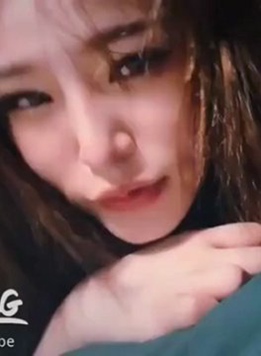 【台湾SWAG】 VIVIBABE小模露脸露点内射视频外流
