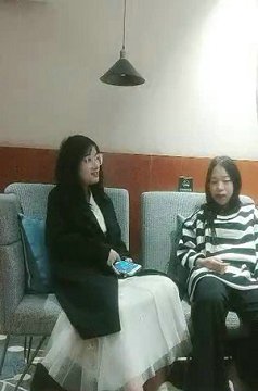 童颜巨乳00后妹子激情双飞 满背花臂纹身大奶嫩妹 跪地深喉口交 骑乘后入轮流着操