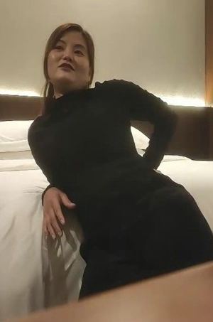 【中国人不骗中国人】难得一见的纯天然美乳 又大又白又挺 娇俏小少妇 风情万种 妩媚诱人