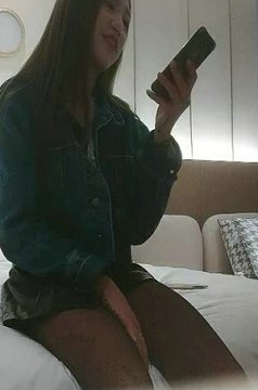 牛仔外套巨乳外围女 翘起屁股掰开看 骑乘猛坐侧入 晃动大奶子