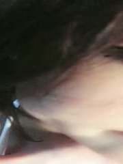 颜射极品光滑白虎可爱美少女,含情脉脉舔着肉棒清纯与淫荡的反差,浓稠精液脸颊、发丝、锁骨淫靡至极