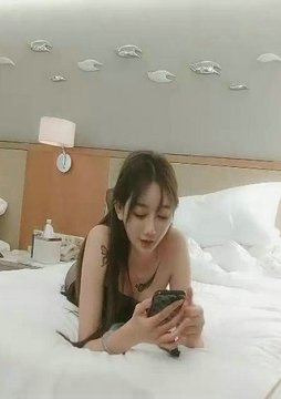高颜值性感嗲嗲妹子盘啪啪,穿上情趣装黑丝扭动特写口交后入猛操