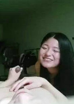 同租一个宿舍的清纯活泼女同学