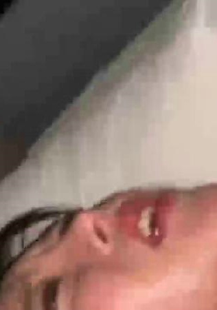 豪乳车展模特镜前跪舔吃屌 爆乳骑乘操 激战骑乘 淫叫连连不断