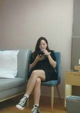浪利战神深夜场外围黑裙小少妇要求穿上情趣装黑丝袜深喉口交一顿舔活不错正入抽插打桩猛操