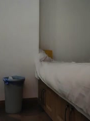 上门干大奶少妇 舔屌跪在床上深喉口交 翘起大屁股后入 抬起腿侧入抽插猛操