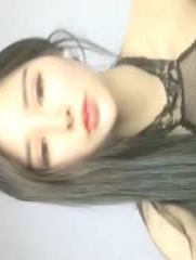 高颜值网红妹子连体网袜小尺度露奶隔着内裤自摸