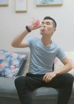 性感正妹温柔亲吻,在镜头前抱起来操弄