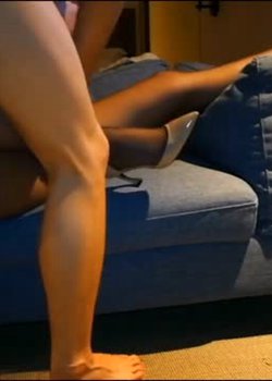 女友穿着黑丝任我干~令人爽到不要不要!