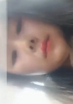 领导台上开会,妹子台下跳蛋自慰,会议间隙到厕所已经水流成河,这种独特的刺激跟容易高潮