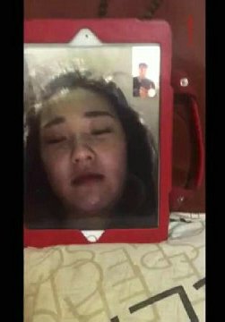 百度云泄密流出样子甜美的九零后美眉恋上中年帅叔叔被操到高潮叫粑粑我要