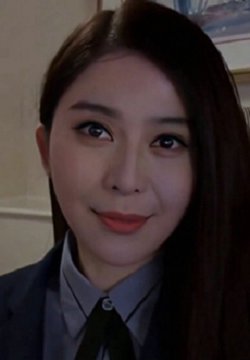 Al国民女神范冰水黑丝OL
