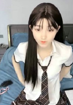 极品尤物!清纯美少女!新花样胖大叔玩穴,清洗器逼里灌水,跳蛋按摩器双管齐下,美女很喜欢