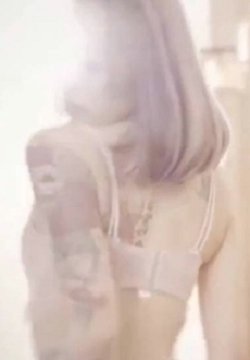 第一次给女刺青师 挑战「刺阴部!!」先让我舒服高潮降低疼痛感,好特别