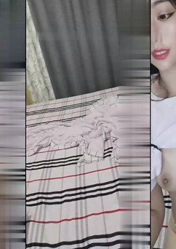 浓眉大眼女神--极品尤物【东方空姐】大长腿下海,‘谢谢哥哥的小水枪,好想哥哥射进来呀’