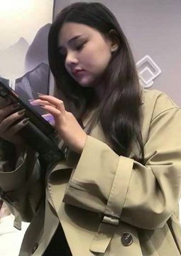 抖音网红温婉,直播不赚钱了,下海出来捞钱