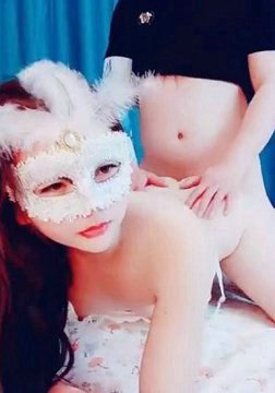 极品网红脸美女牛仔裤大秀,淫语调教