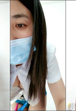 中国移动客服!【挚爱良家】工作闲暇之余,兼职赚点儿钱,大尺度自慰,少妇露脸,身材真好