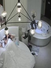 闷骚女约炮嘴里喊着不要身体却不自主躺床口交,乳交爽的不要不要