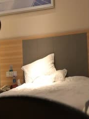 年轻漂亮妹子援交经商大老板