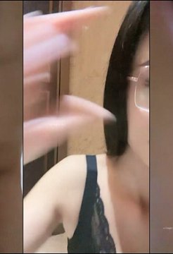 KTV 玩一晚【还没睡觉捏】单人KTV开包厢, 自慰了,撒尿了,小姐姐饥渴难耐想男人
