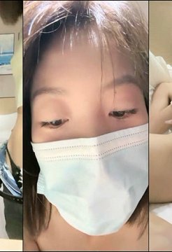04年艺校妹妹!短发甜美颜值超顶!独自酒店诱惑,穿上情趣内衣,细腰贫乳,自摸多毛骚穴,手指扣弄