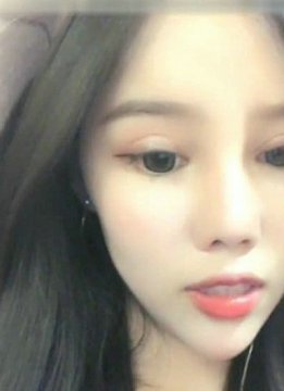 性感少妇美艳身材 口交后被操 操完不满足还要自慰
