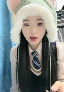 清纯系大二妹妹!9分颜值超甜美!难得一线天馒头B,白嫩巨乳揉捏,怼在镜头前揉穴,妹妹好想被人操