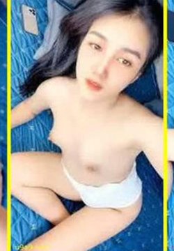 颜值很高的美女主播,全程露脸跟小哥激情啪啪,乖巧听话让小哥各种体位爆草蹂躏,浪叫呻吟不止表情好骚冒白浆